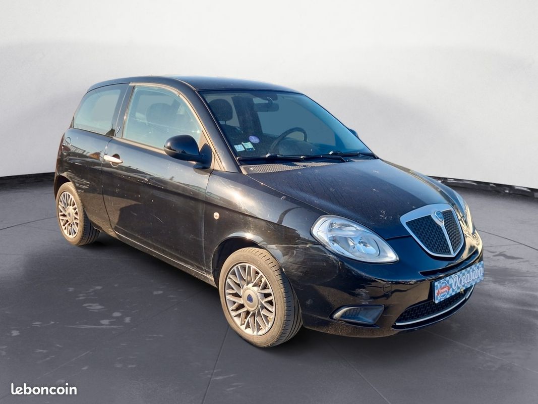 Lancia Ypsilon 1.2L 70 CH CLIM (image 1)