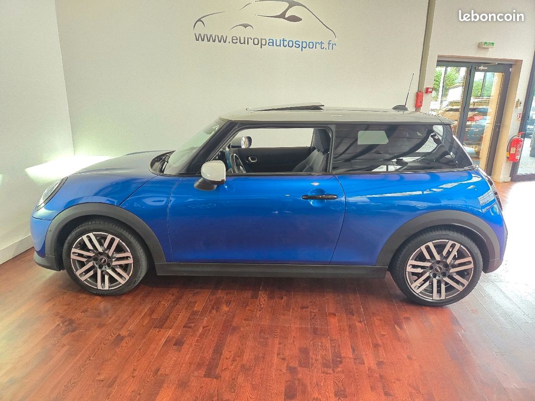 Mini COOPER 3 PORTES C 156CH CLASSIC DKG7 (image 2)