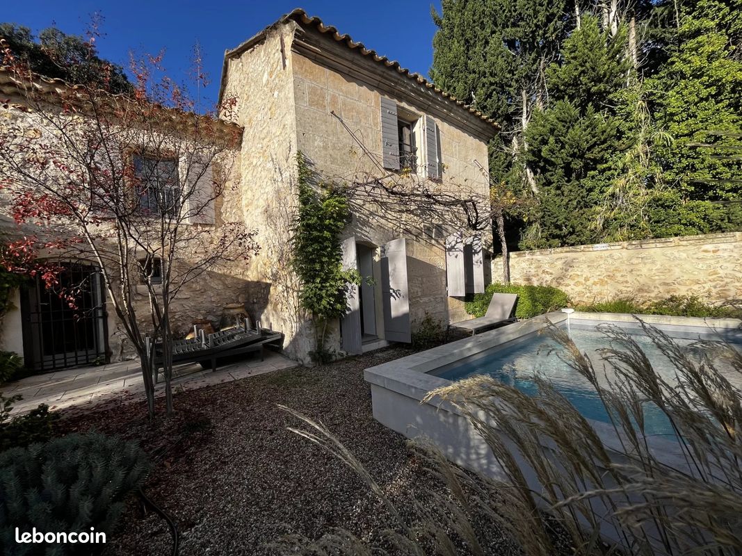 Maison 5 pièces 138 m² · à Paradou · 138 m² · 2 790 €/mois