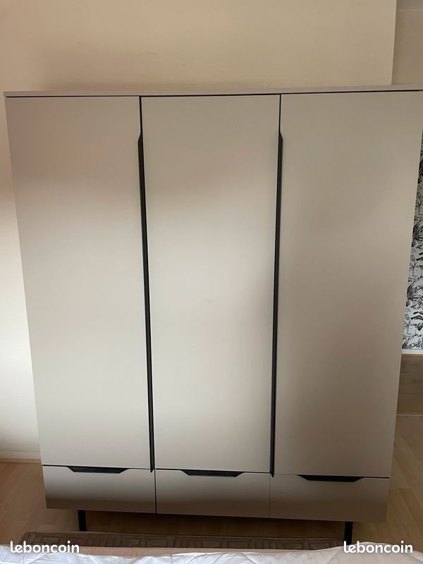 Armoire/Penderie neuve (image 1)