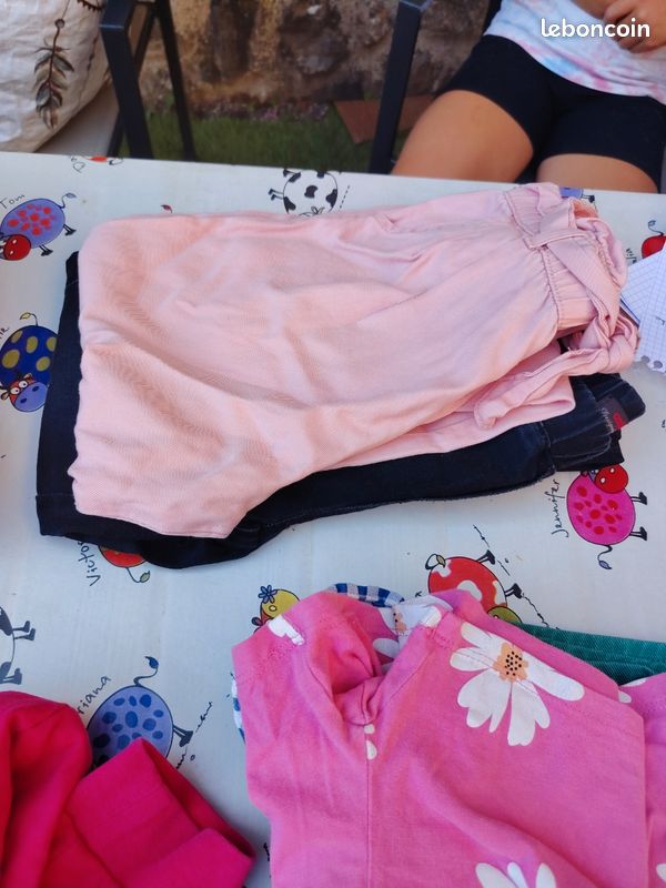 Lot vêtements dites fille taille 10 ans (image 7)