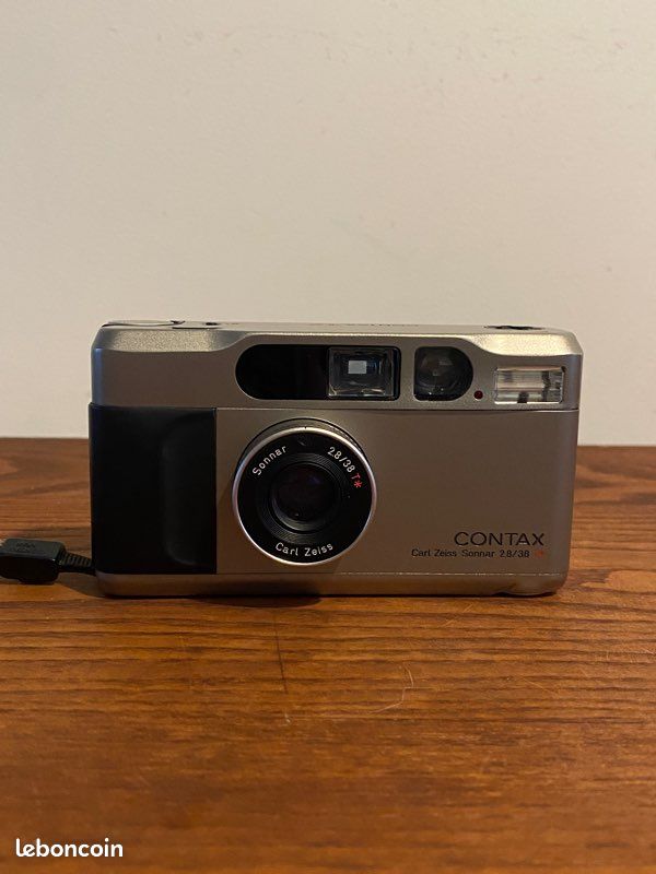 Presque comme neuf avec étui] Contax T2 or et noir T2 60e