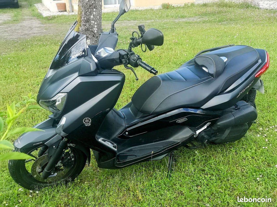 Yamaha X X Max 125 Iron Max Usato Yamaha Xmax 125 Booster 125