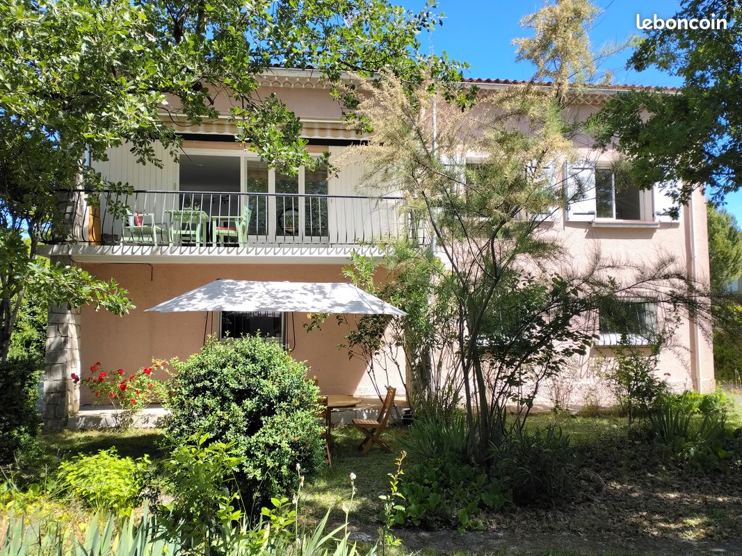 Maison 4 pièces 100 m² · à Nans-les-Pins · 100 m² · 425 000 €