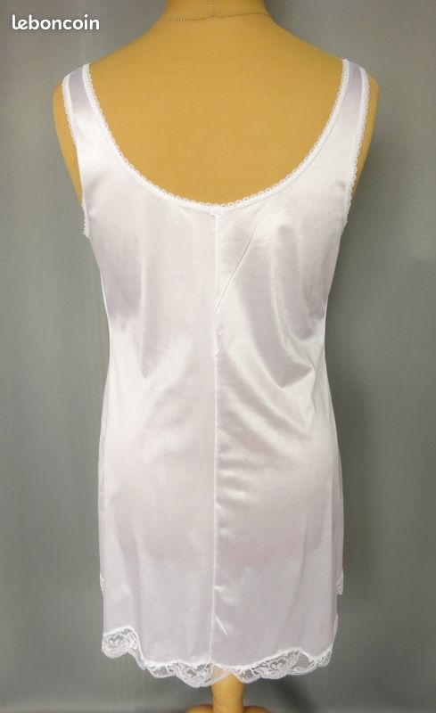 Combinaison & Fond De Robe Vintage Dentelle – Taille 58/60 – Couleur Pêche