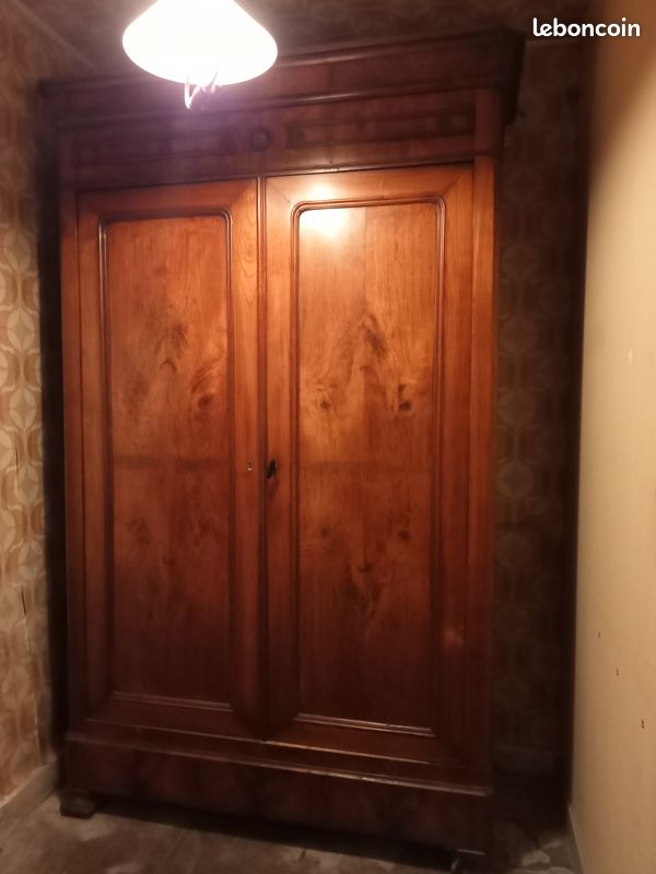 Armoire ancienne (image 1)