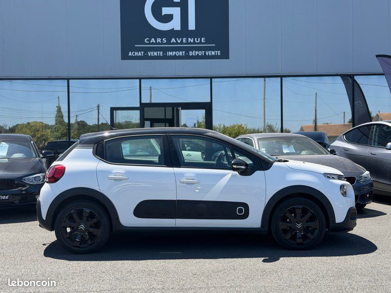CITROËN C3 110ch FEEL PACK / BOÎTE AUTOMATIQUE / APPLE CARPLAY / TOIT NOIR / JANTES NOIRES / FEUX LED / CAMÉRA DE RECUL / RADARS AR / ATTELAGE (image 2)