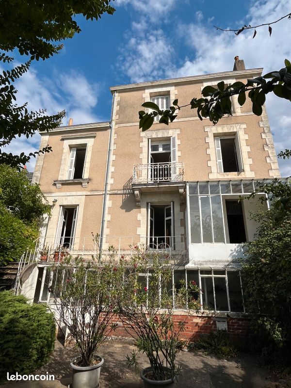 Maison 235 m² · à Poitiers · 235 m² · 525 000 €