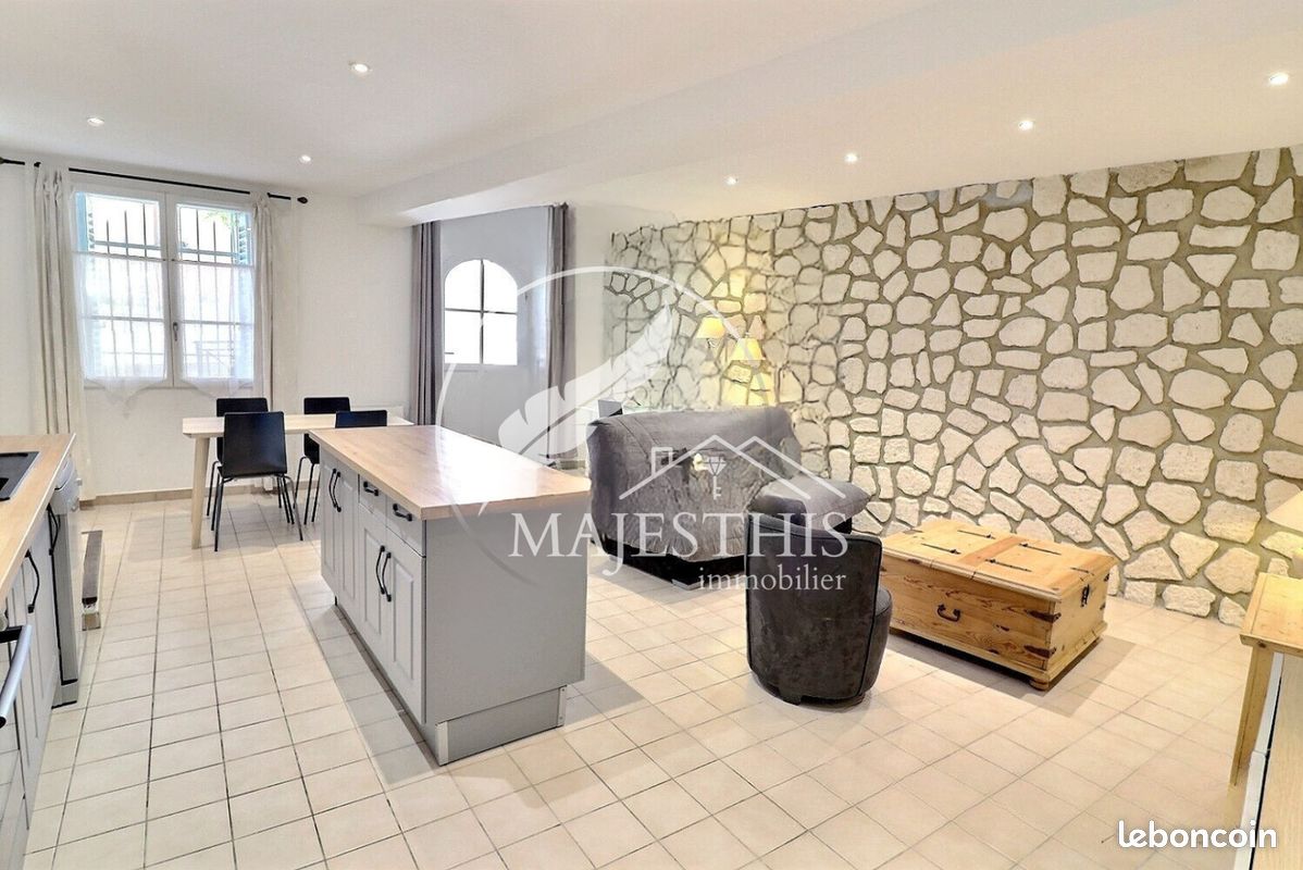 Appartement 2 pièces 55 m² · à Hyères · 55 m² · 129 000 €