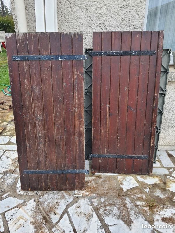 Volets en vois massif 140x60X3,5 (image 2)