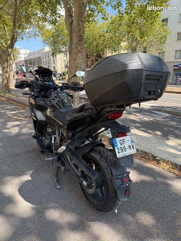 Honda NT1100 (image 2)