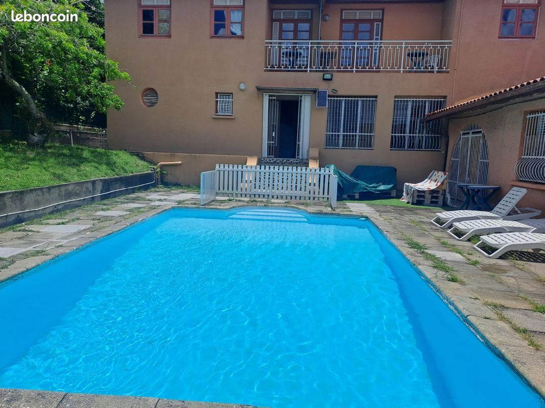 Appartement 1 pièce 24 m² · à Fort-de-France · 24 m² · 850 €