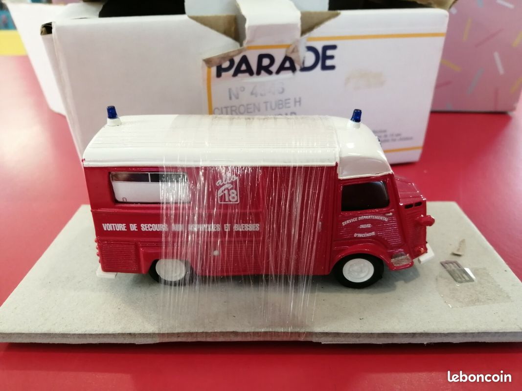 Miniature Citroën Tube H V.S.A.B Parade - Fourgon Ambulance Pompiers 1950 - 1/43