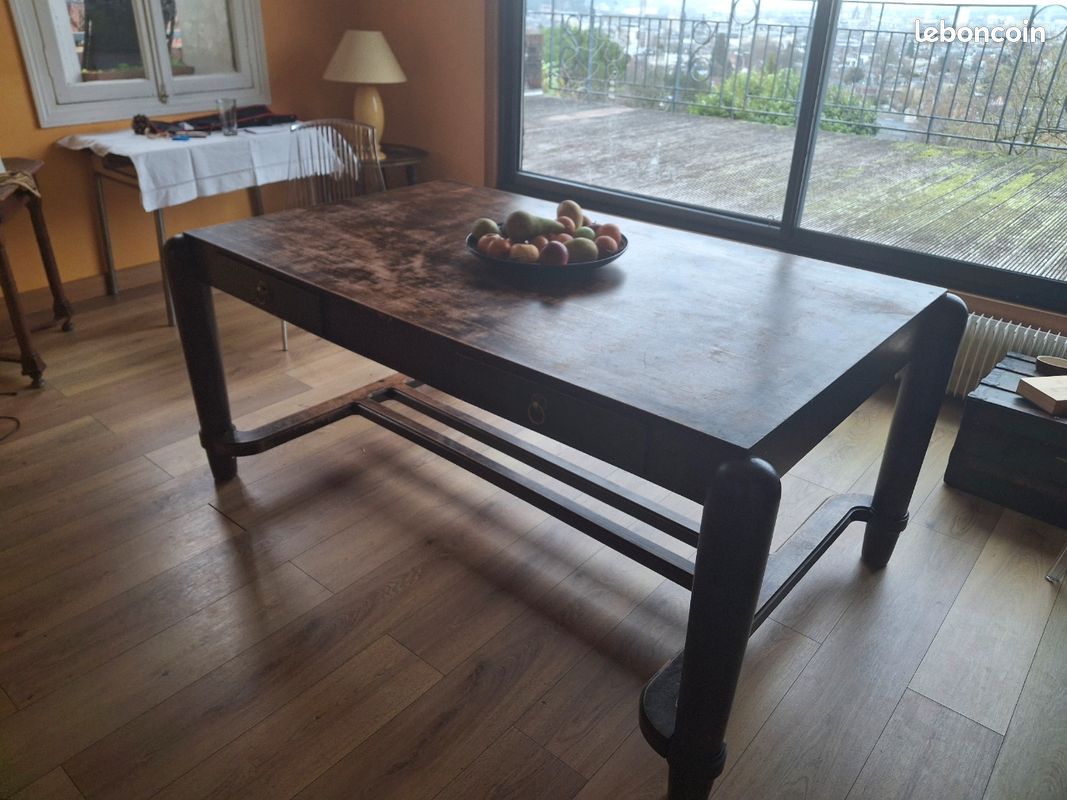 Table d’architecte (image 1)