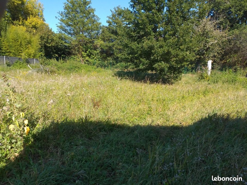 Terrain 790 m² Saint Germain Du Puch · à Saint-Germain-du-Puch · 130 000 €