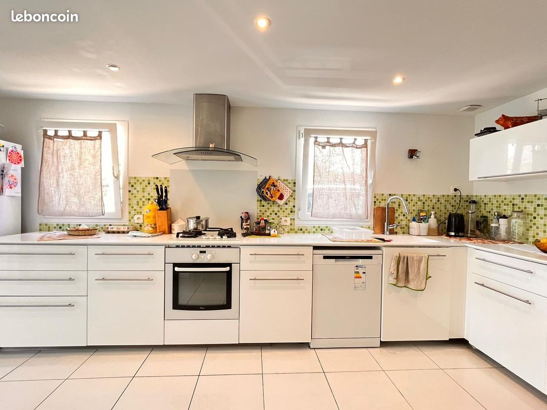 Maison 4 pièces 144 m² - Hagetmau 40700 (image principale 4)