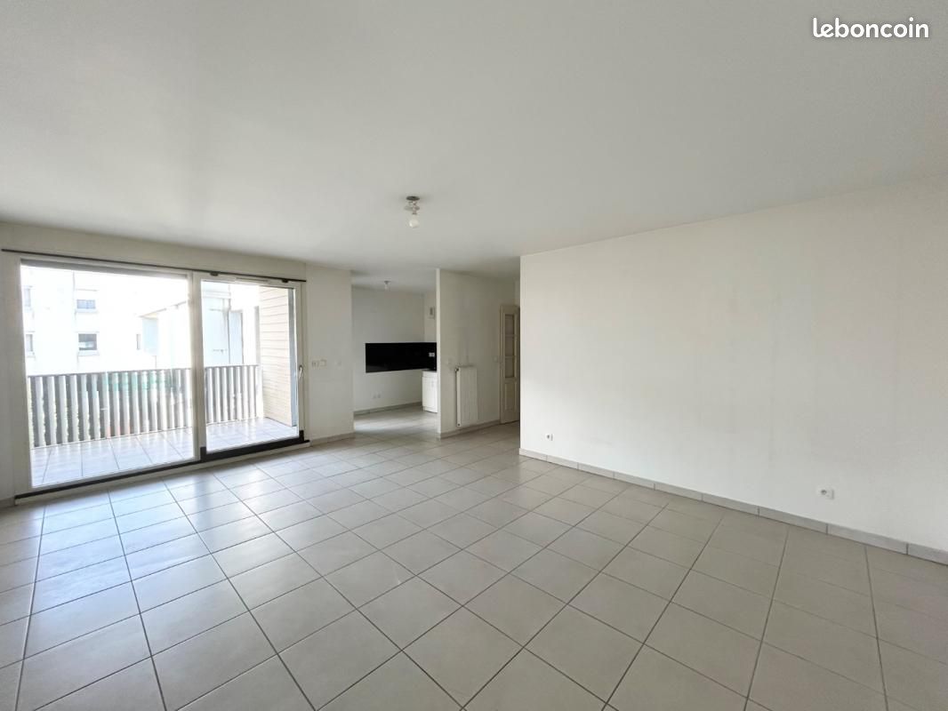 Appartement 3 pièces 72 m² · à Grenoble · 72 m² · 1 136 €