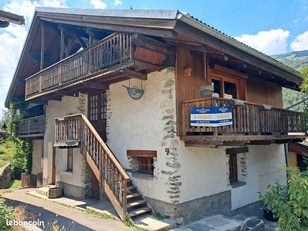 Maison 7 pièces 172 m² · à Bourg-Saint-Maurice · 172 m² · 590 000 €