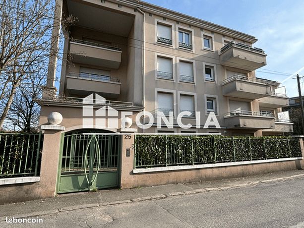 https://img.leboncoin.fr/api/v1/lbcpb1/images/3f/42/18/3f421854d4e763ee12ee1e08cca9738802092a1e.jpg?rule=ad-image