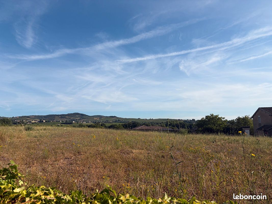 Terrain 410 m² · à Belleville-en-Beaujolais · 410 m² · 100 000 €