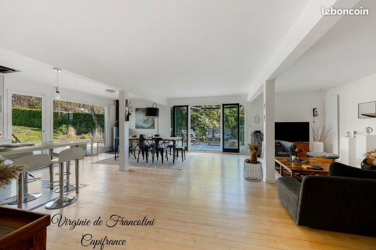 Maison 8 pièces 183 m² · à Sucy-en-Brie · 183 m² · 830 000 €