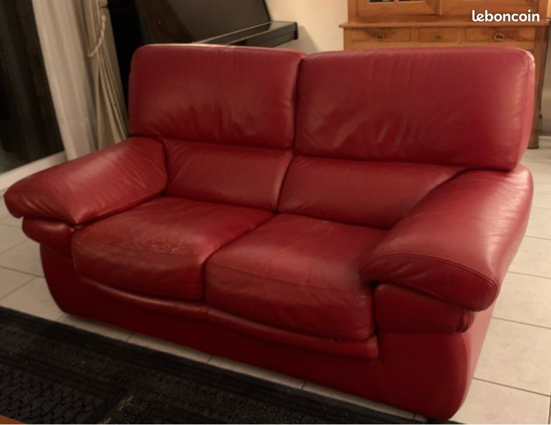 Vends canapé 2p cuir rouge (image 1)