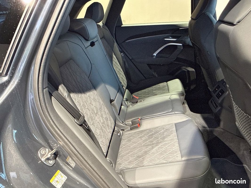 AUDI Q5 TFSI 204 ch Hybride S tronic 7 Quattro S line (image 21)