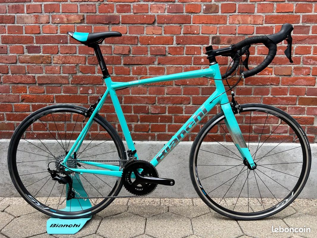 Cadre Vélo Route BIANCHI VIA NIRONE 7 PRO Carbone 53 Cm - Occasion Japon - Bon état Général