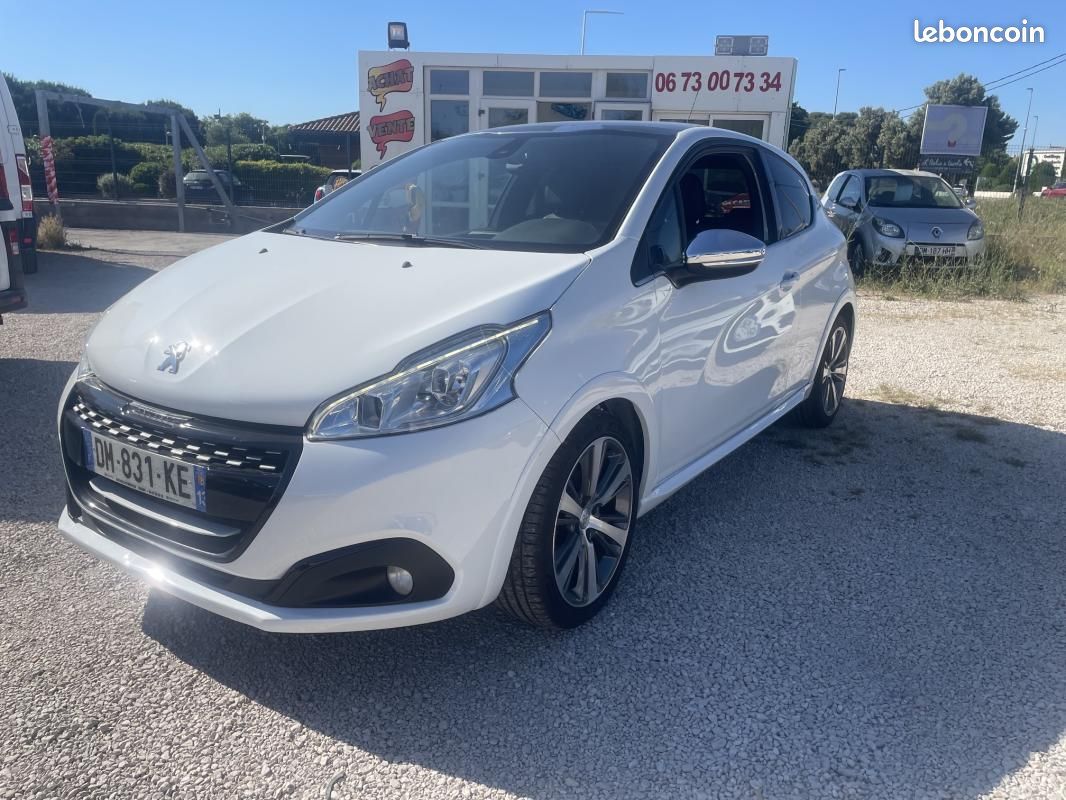 Peugeot 208 SERIE LIMITEE XY (image 1)
