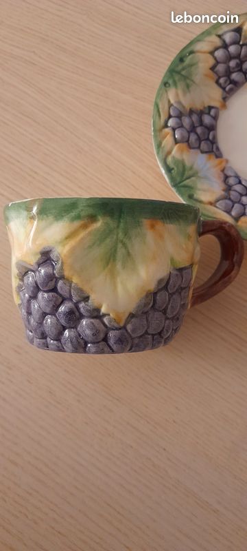 1 tasse et sa soucoupe en barbotine (image 3)