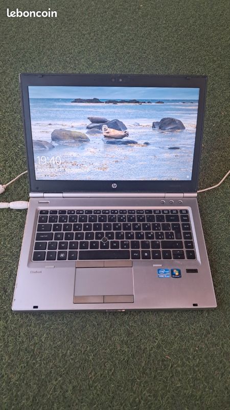 HP EliteBook Intel Core i5 – Windows 10 Pro (image 1)