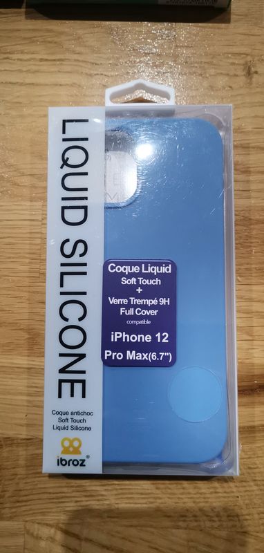 Apple iPhone 13 Pro Max Coque Liquid Silicone + Verre Trempé 9H (5D