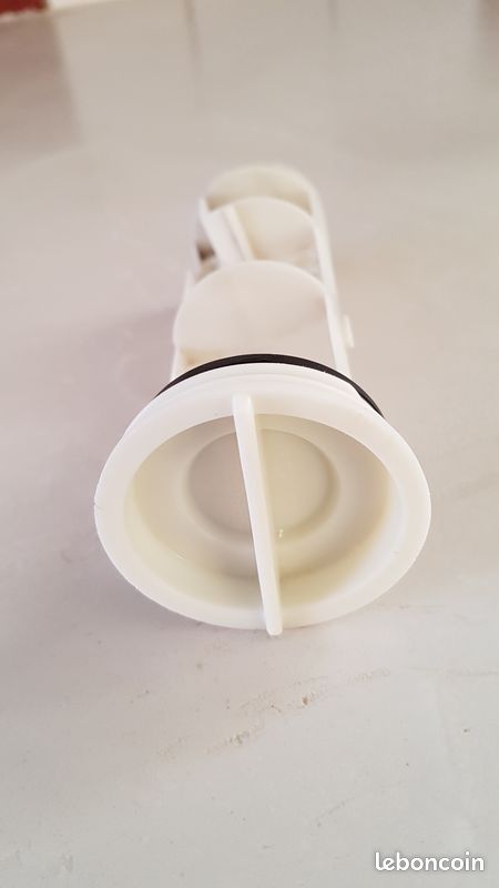 Filtre pompe à vidange lave linge (image 2)