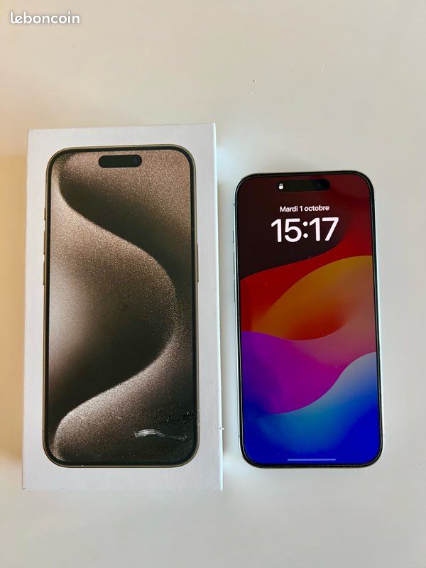 IPhone 15 Pro 128 Go - Neuf, gris métallique, état impeccable (image 9)