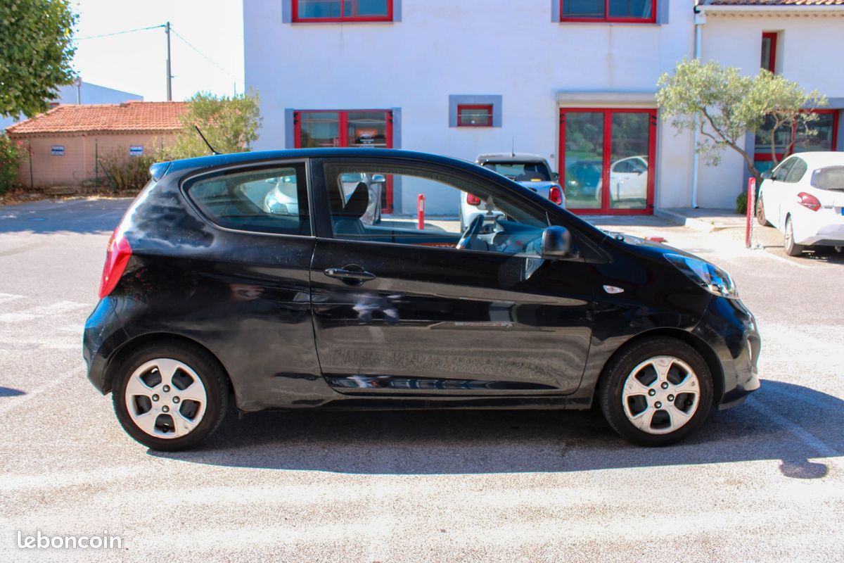 Kia picanto 1.0l 70ch style (image 17)