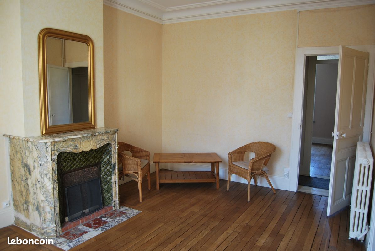 Appartement 4 pièces 82 m² · à Nancy · 82 m² · 725 €