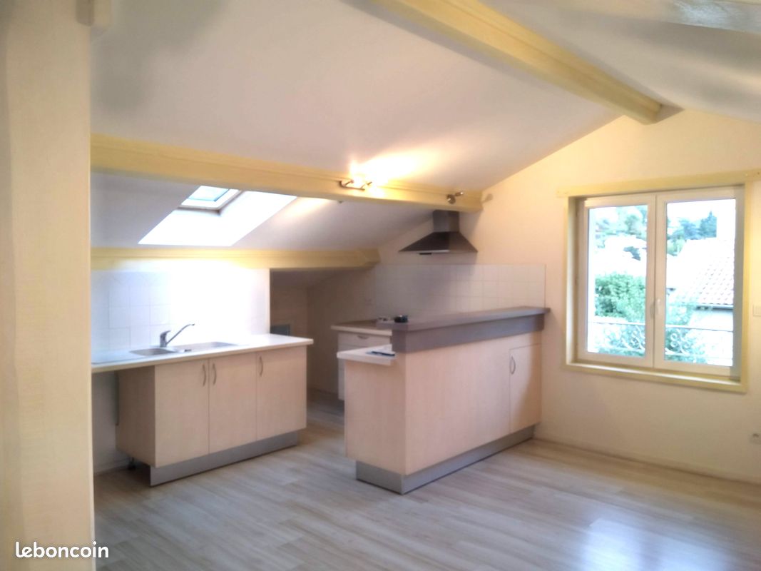 Appartement 3 pièces 60 m² · à Aiguilhe · 60 m² · 560 €