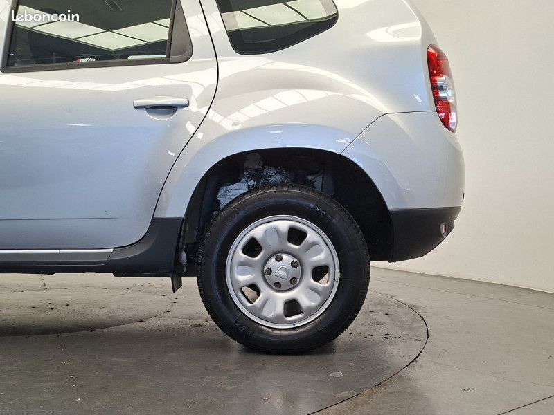 Dacia DUSTER 1.2 TCE 125 ch 4X4 4wd (image 12)