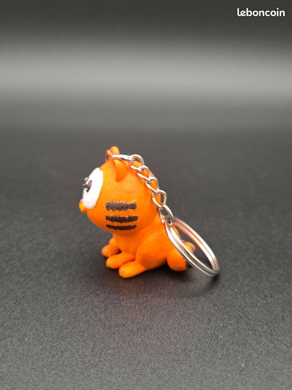 Figurine résine garfield, porte clé, peinte à la main (image 4)