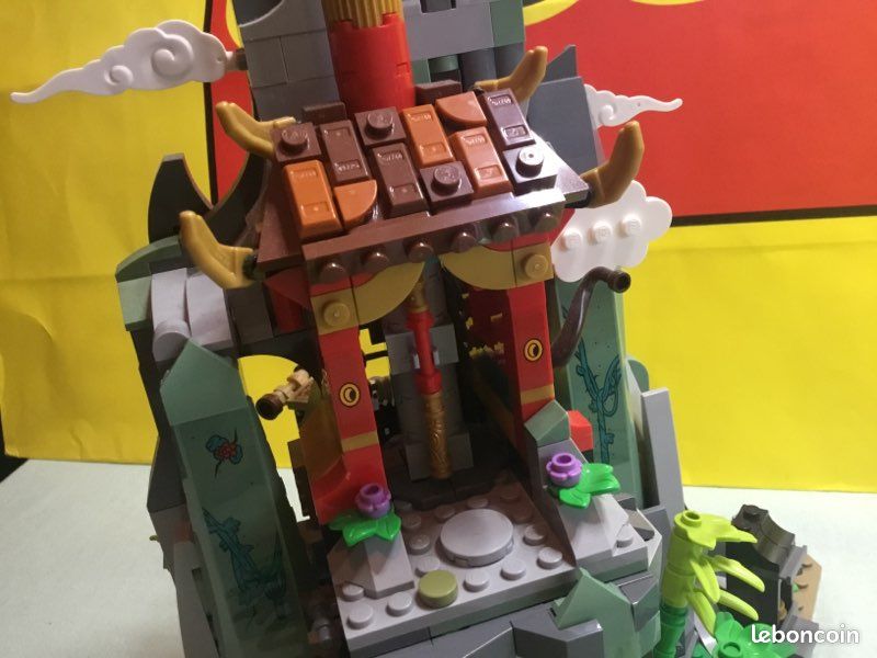 PAS D’ENVOI LEGO MONKIE KID 80044 MONKIE KID’S TEAM HIDEOUT complet avec boîte et plan plus pièces détachées supplémentaires (image 13)