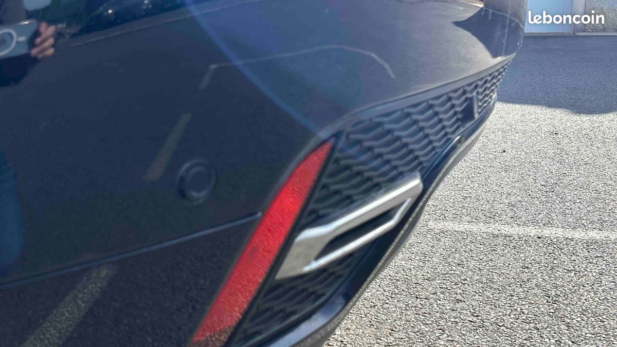 JAGUAR E-Pace P300e ch PHEV AWD BVA R-Dynamic S (image 31)