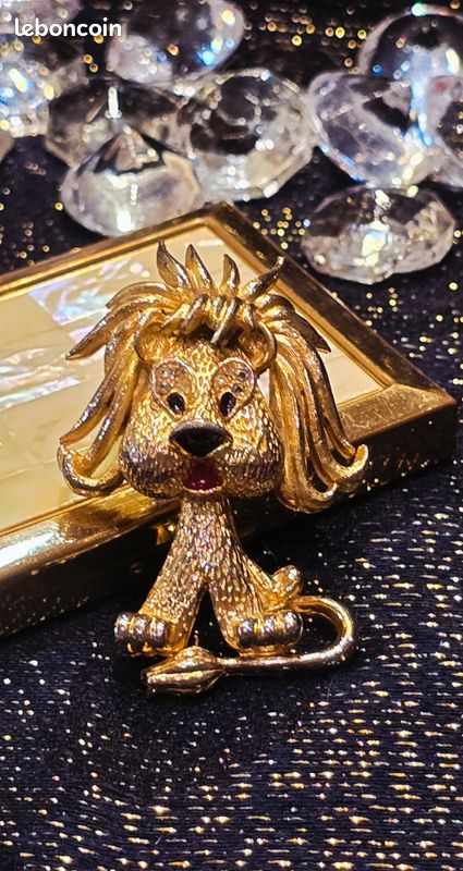 Broche Lion Vintage Dorée Numérotée A1391 – Style Sphinx / Jomaz Années 1980 (image 4)
