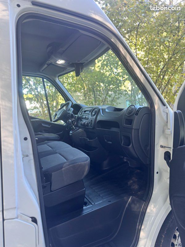 Renault Master L2H2 2.3 dCi 130 Grand Confort + Caméra 2019 – photo 4