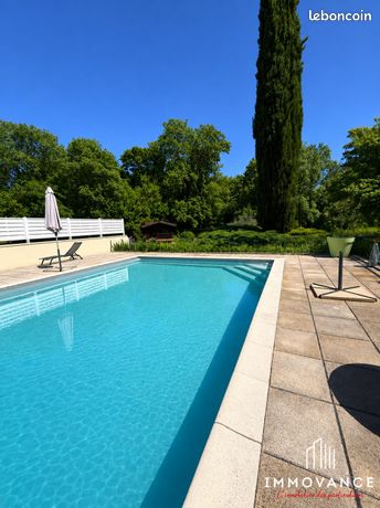 Mas 7 pièces 242 m²
