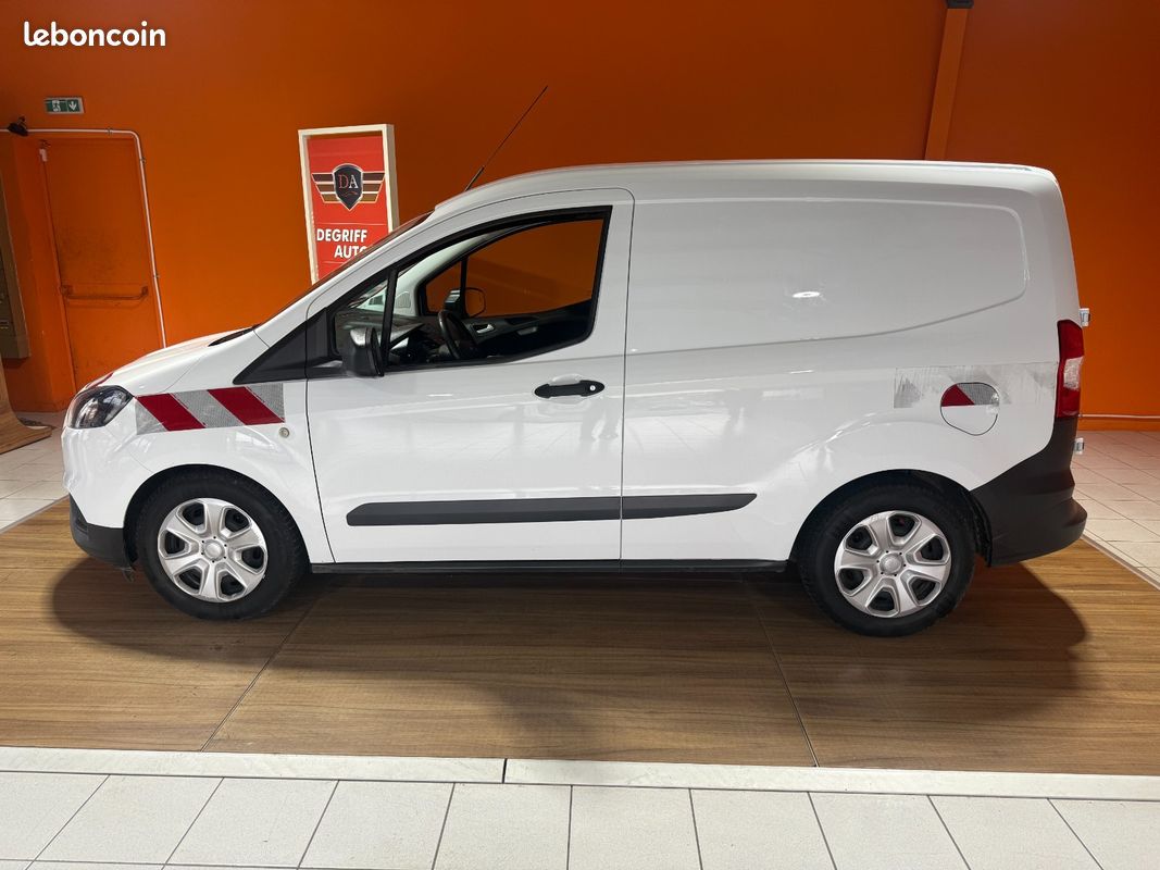 Ford transit courier fourgon gn 1.0 e 100 bv6 trend (image 3)