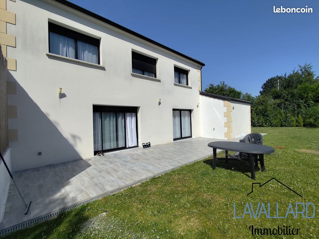 Maison 6 pièces 158 m² · à Hébécourt · 158 m² · 444 000 €