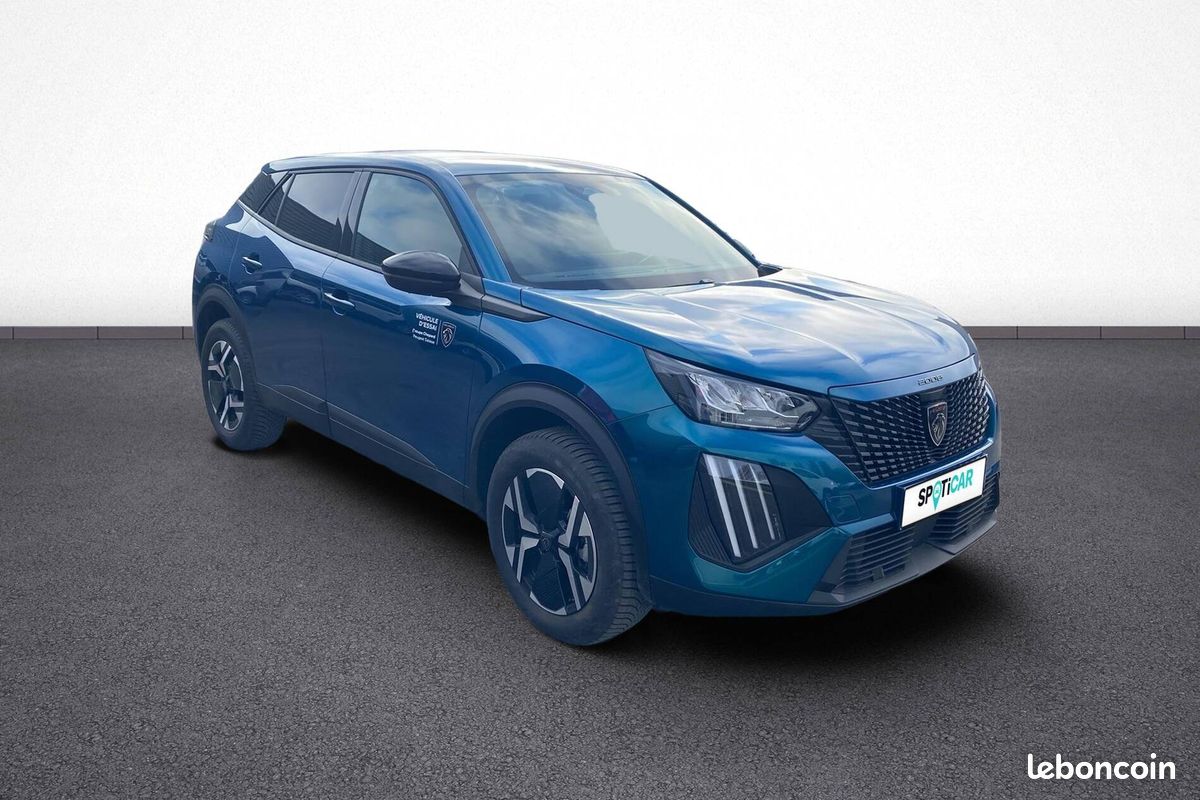 PEUGEOT 2008 Hybrid 145 e-DCS6 Business (image 8)
