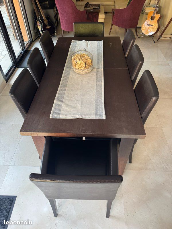 Tables et chaises (image 1)