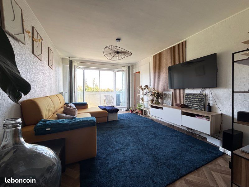 Appartement 7 pièces 77 m² · à Brest · 77 m² · 140 000 €