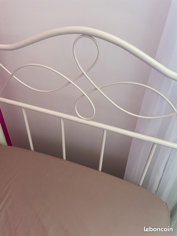 Lit une place (image 1)